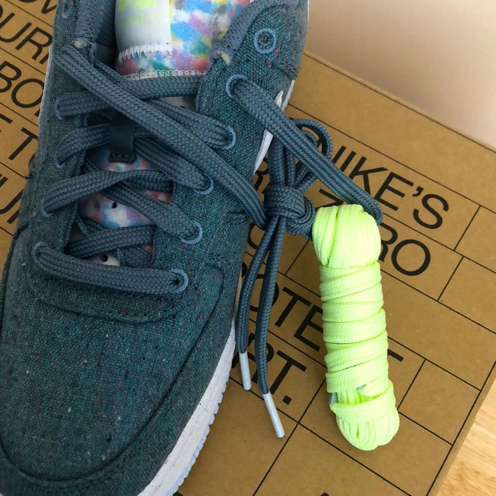 💙💚NIKE AIR FORCE 1 ‘07 SNEAKERS💚💙 - Picture 6 of 8